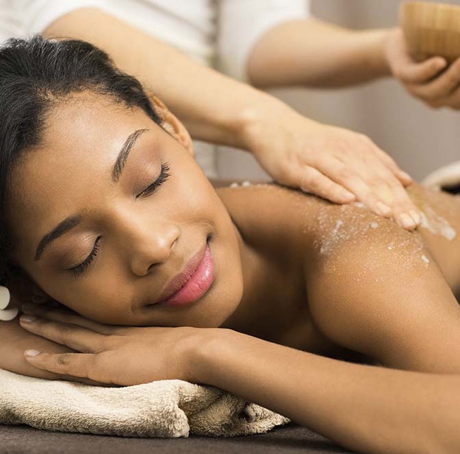 Relaxing massage – Musa Donna Salon & Studio